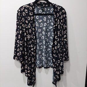 Torrid animal print Open Front Cardigan Kimono 3/4 Sleeve Size 1/US 1X